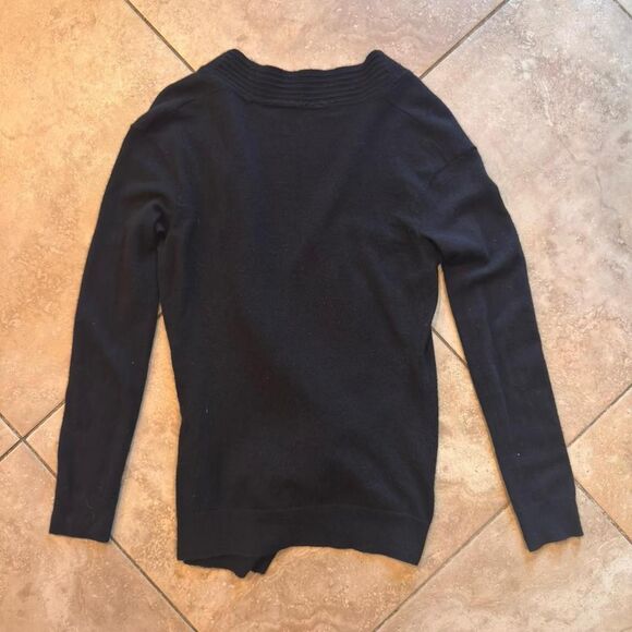 Black 100% Cashmere Asymmetrical Zip Sweater Women’s – Minimalist Luxe Knit - Picture 6 of 6